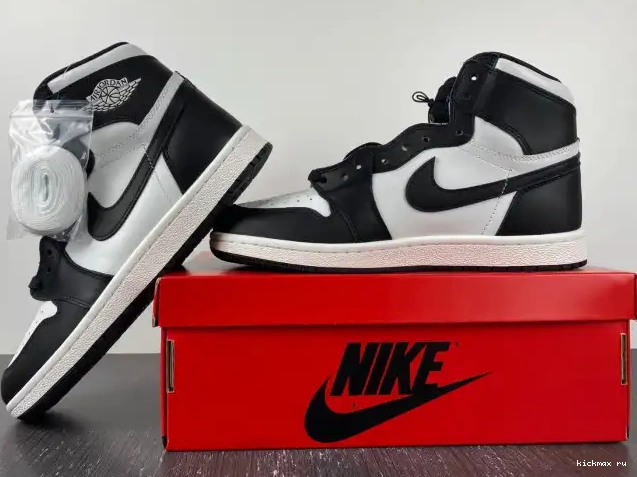 Rep Kickmax Jordan BQ4422-001 Black (2023) White Retro High 85 1 0517